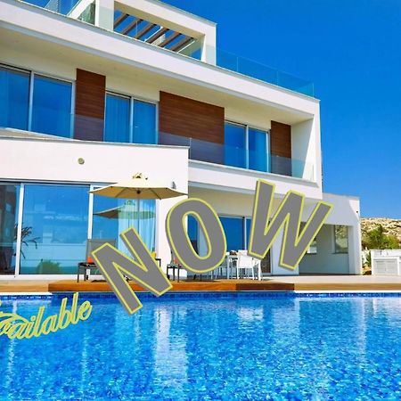 Beachfront Luxury Villa Idania Айя-Напа Екстер'єр фото