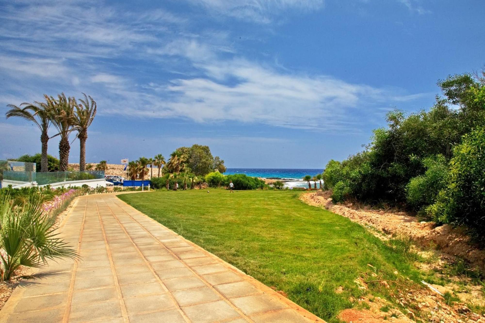 Beachfront Luxury Villa Idania Айя-Напа Екстер'єр фото