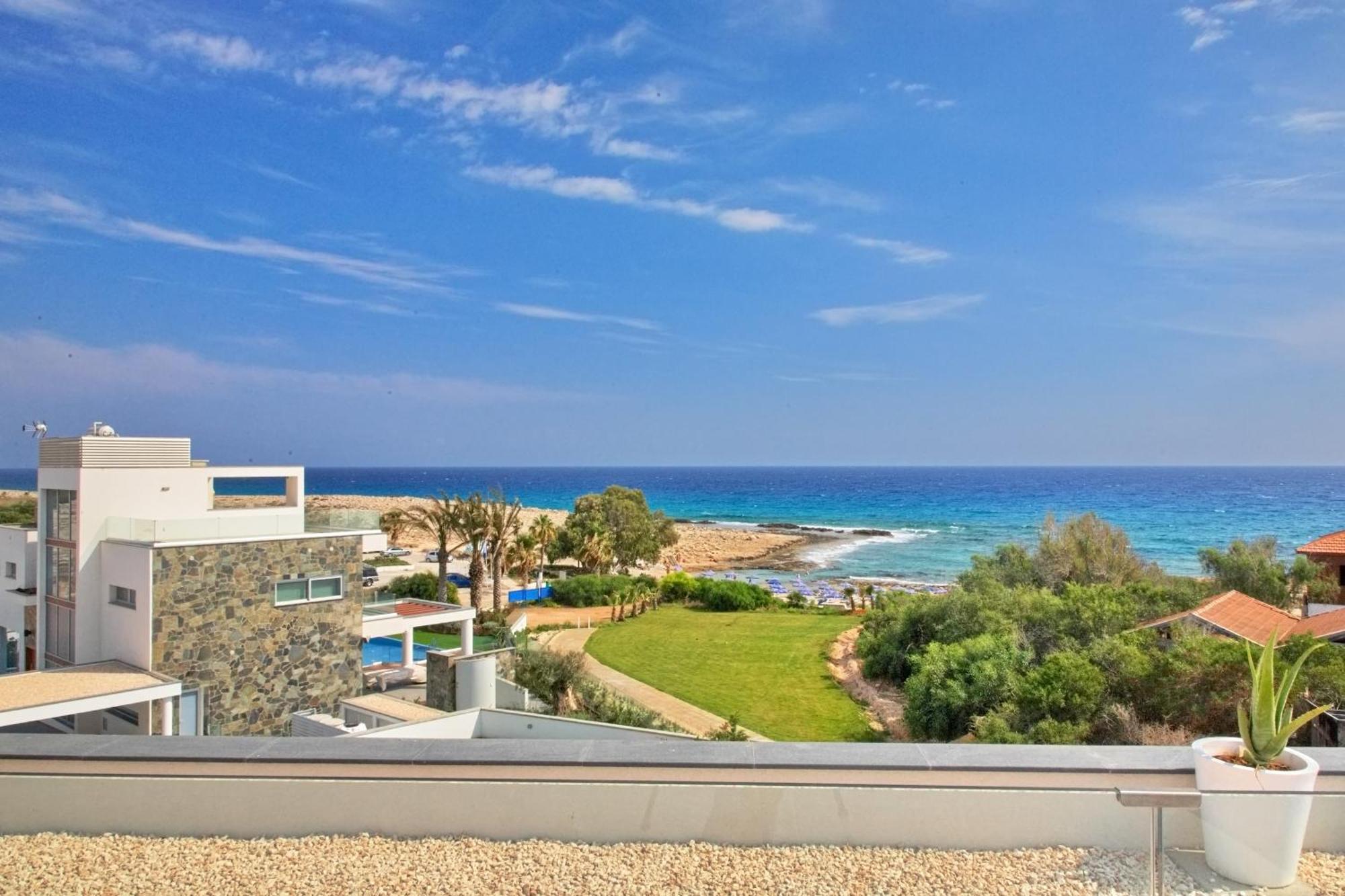 Beachfront Luxury Villa Idania Айя-Напа Екстер'єр фото