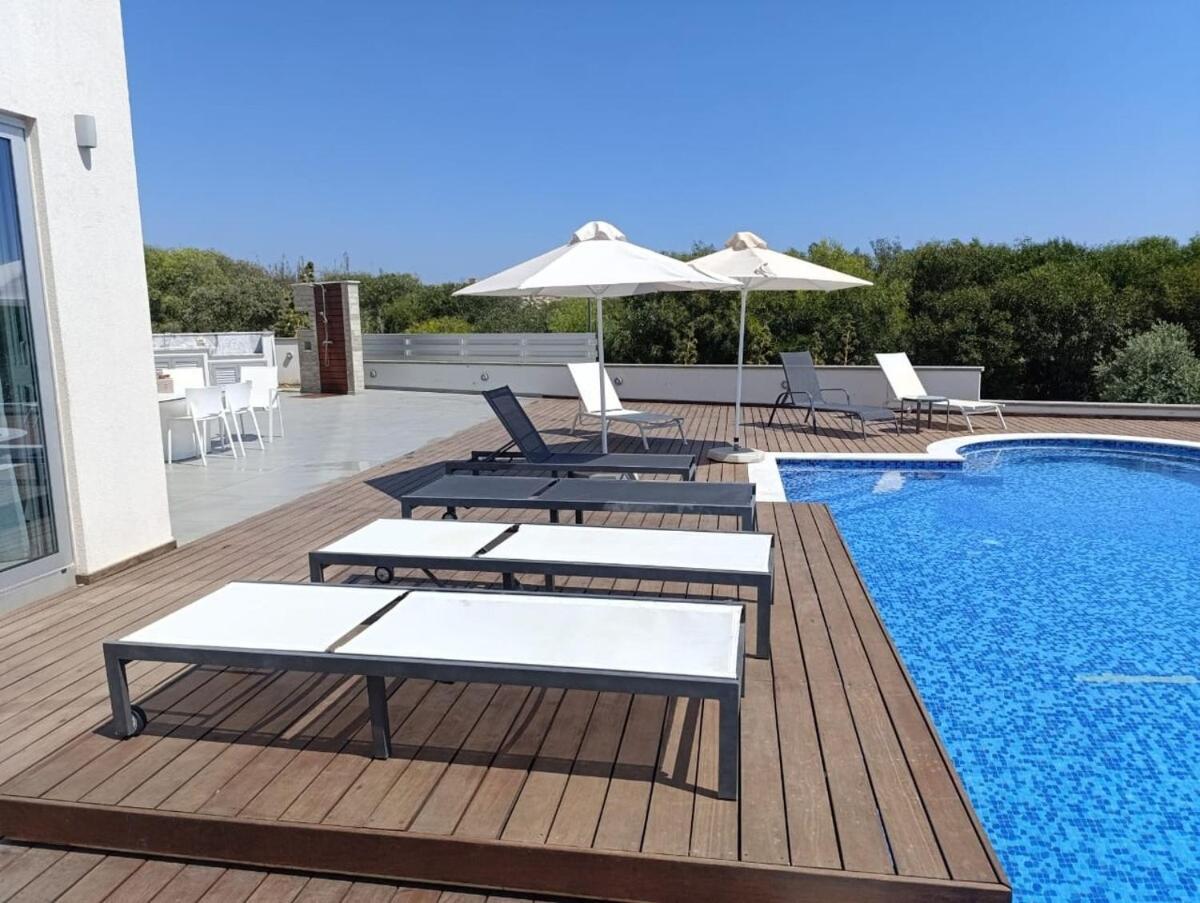 Beachfront Luxury Villa Idania Айя-Напа Екстер'єр фото