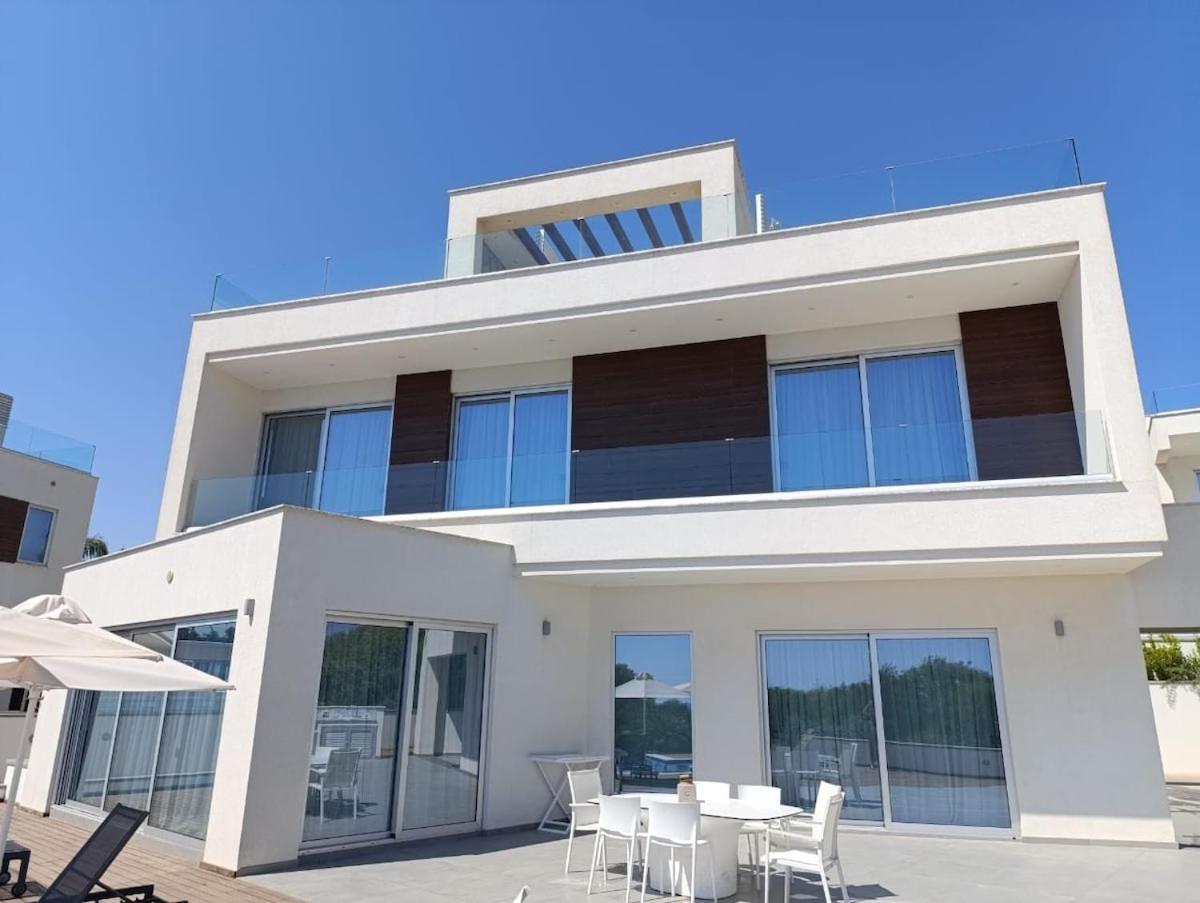 Beachfront Luxury Villa Idania Айя-Напа Екстер'єр фото