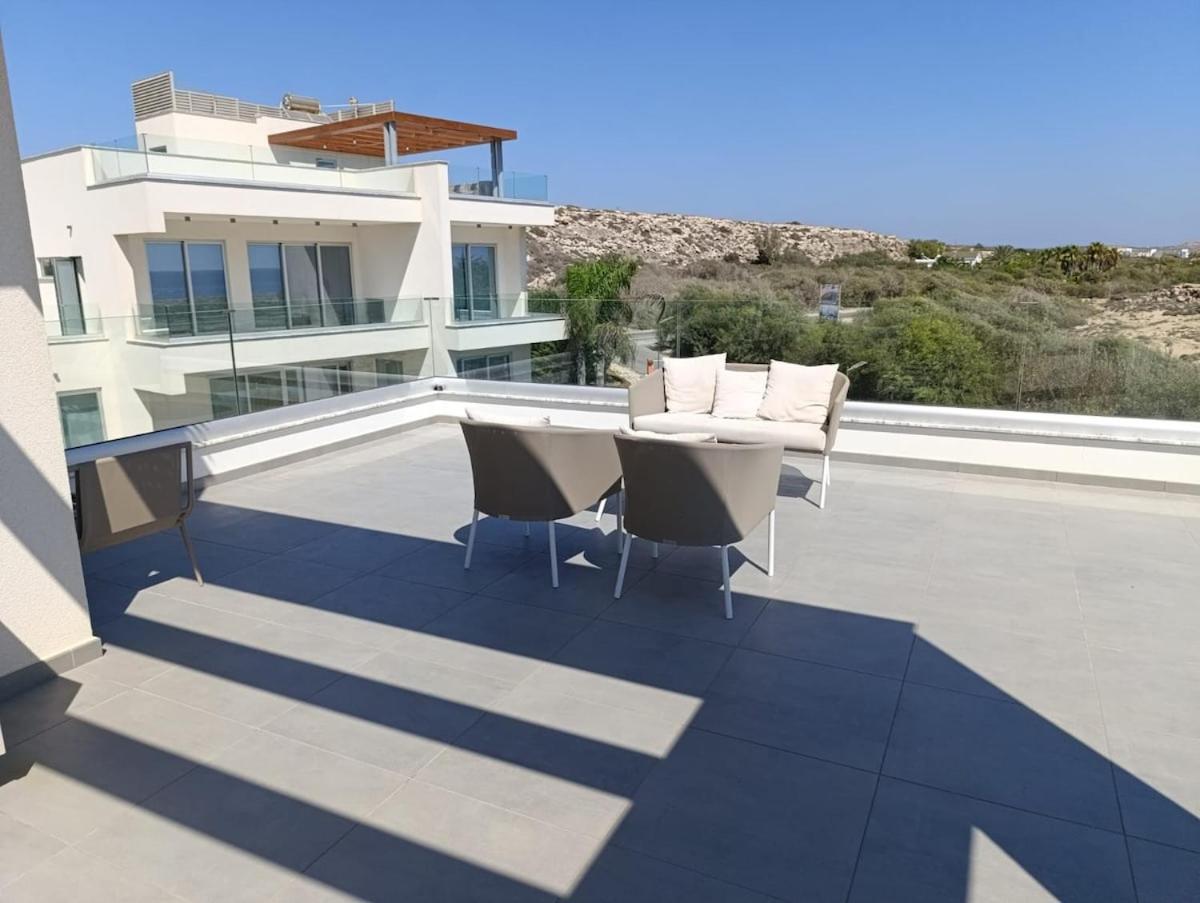 Beachfront Luxury Villa Idania Айя-Напа Екстер'єр фото